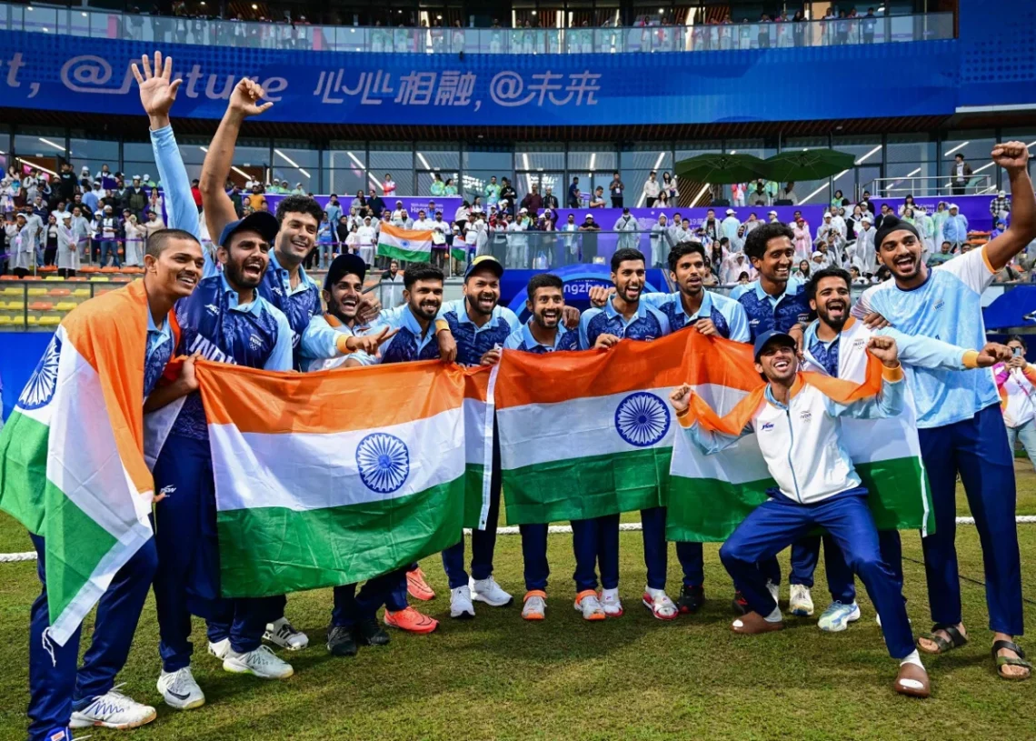 এশিয়ান গেমসে স্বর্ণজয়ী ভারতীয় দলের উল্লাস।