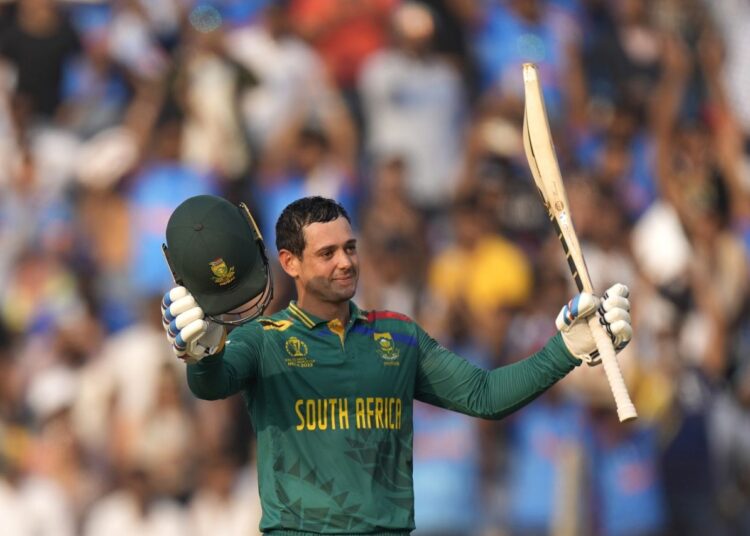 কুইন্টন ডি ককের আরও একটি সেঞ্চুরি।