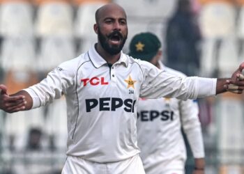 ম্যাচ সেরা সাজিদ খান