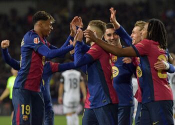 গোলের পর বার্সেলোনার খেলোয়াড়রা