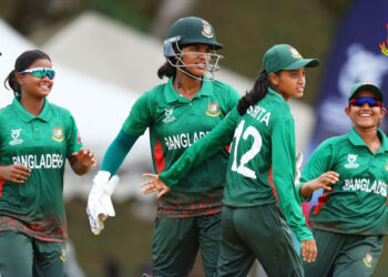 উইকেট শিকারের পর বাংলাদেশের খেলোয়াড়রা