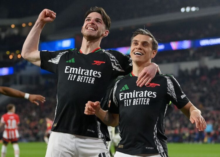 গোলের পর আর্সেনালের আনন্দ