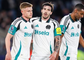 গোলের পর নিউক্যাসলের খেলোয়াড়রা