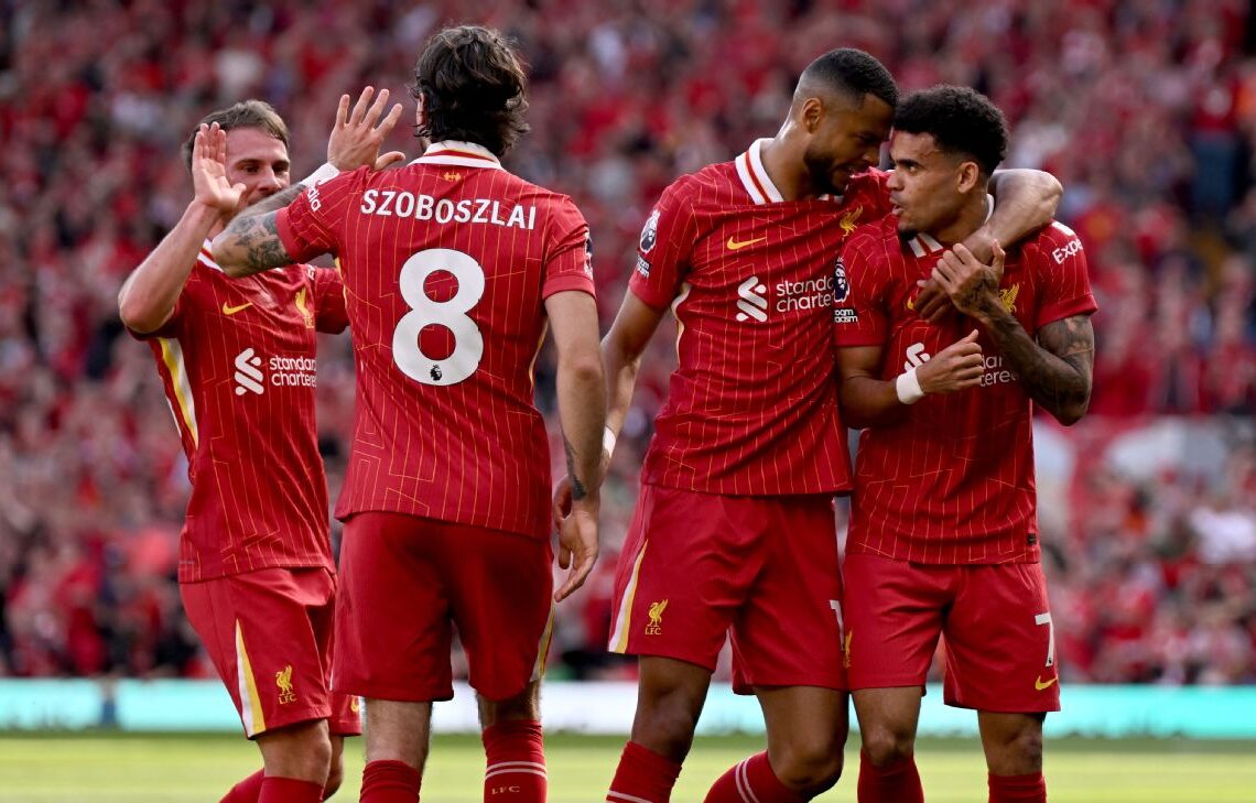 গোলের পর লিভারপুলের খেলোয়াড়রা