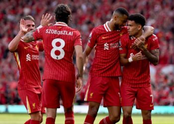 গোলের পর লিভারপুলের খেলোয়াড়রা