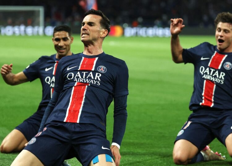 গোলের পর পিএসজি'র খেলোয়াড়রা