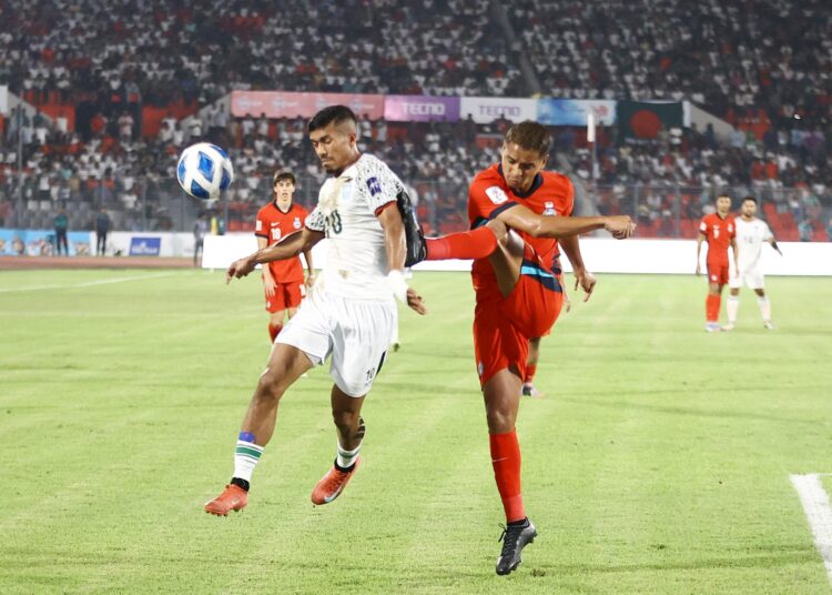 পিছিয়ে পড়ে ব্যবধান কমালেও ম্যাচে একাধিক মিস করেছেন রাকিব