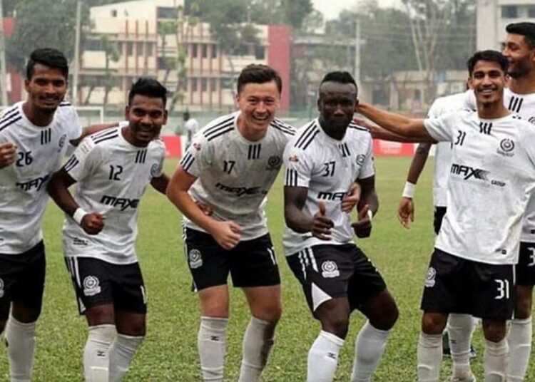 প্রিমিয়ার লিগ ফুটবলের শিরোপাজয়ী মোহামেডান স্পোর্টিং ক্লাব লিঃ।