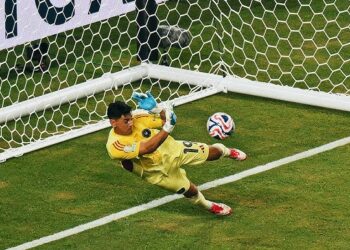 এবারের ক্লাব বিশ্বকাপের প্রথম ম্যান অব দ্য ম্যাচ অস্কার উস্তারি