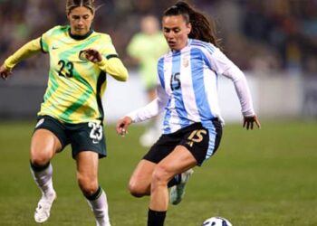 আর্জেন্টিনা ও অস্ট্রেলিয়ার ম্যাচে বল দখলের লড়াই