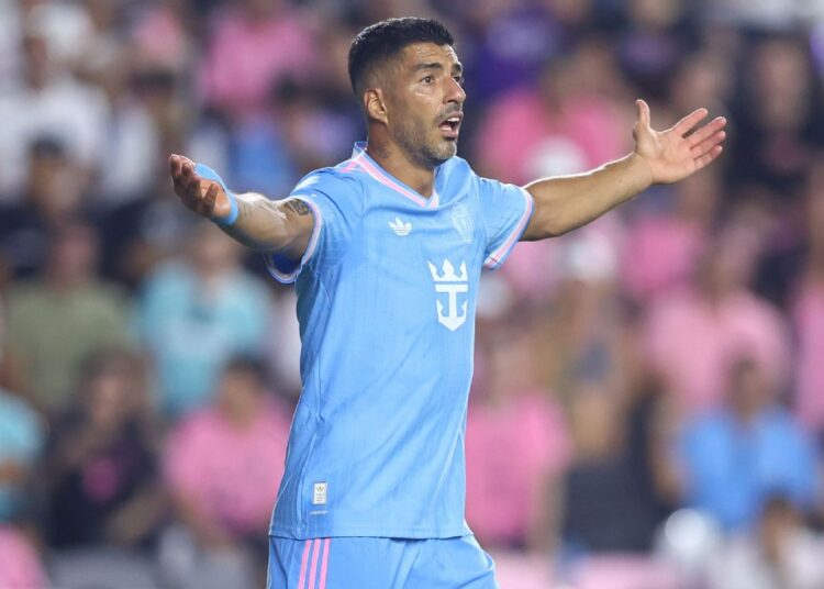 তৈরি করা সুযোগ কাজে লাগতে ব্যর্থ হওয়ায় হতাশ সুয়ারেজ