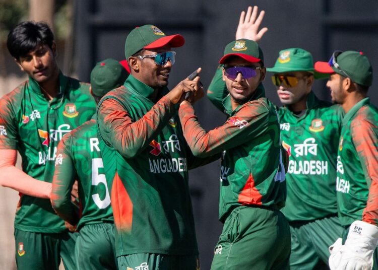 বাংলাদেশ অনূর্ধ্ব-১৯ ক্রিকেট দল।