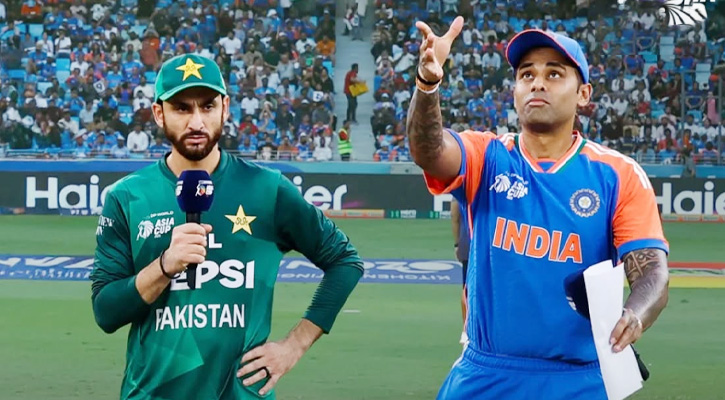 শিরোপার লড়াইয়ে টস হেরে ব্যাটিংয়ে পাকিস্তান