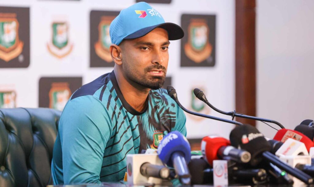 ফিল্ডিংয়ের সিদ্ধান্তের কারণ জানালেন লিটন । এশিয়া কাপ ও নেদারল্যান্ডস সিরিজের আগে লম্বা সময় অনুশীলন করেছিল বাংলাদেশ ক্রিকেট দল