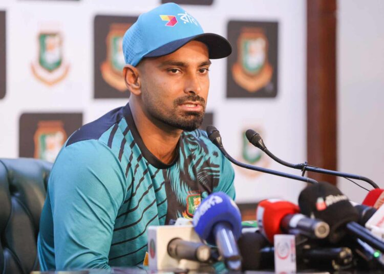 ফিল্ডিংয়ের সিদ্ধান্তের কারণ জানালেন লিটন । এশিয়া কাপ ও নেদারল্যান্ডস সিরিজের আগে লম্বা সময় অনুশীলন করেছিল বাংলাদেশ ক্রিকেট দল