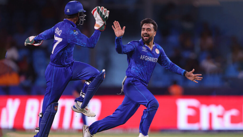 উদ্বোধনী ম্যাচে দ্রুততম ফিফটি ও ক্যাচ মিসের নতুন রেকর্ড