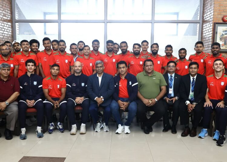 কাঠমান্ডু এয়ারপোর্টে বাংলাদেশ জাতীয় ফুটবল দল