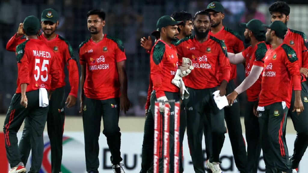 এশিয়া কাপে নিজেদের প্রথম ম্যাচে টস জিতে ফিল্ডিংয়ে বাংলাদেশ। আবুধাবির শেখ জায়েদ আন্তর্জাতিক ক্রিকেট স্টেডিয়ামে বাংলাদেশ ও হংকংয়ের ম্যাচটি