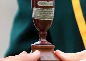 অ্যাশেজ ট্রফি