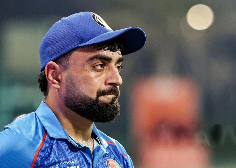 বাংলাদেশের বিপক্ষে হার মানতে পারছেন না রশিদ খান