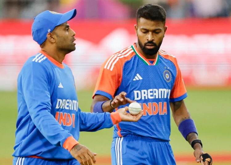 পাকিস্তানের বিপক্ষে ম্যাচের আগে সতর্ক গম্ভীররা