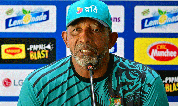 ভারতকে হারানোর শক্তি আছে বাংলাদেশের-সিমন্স