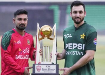 বাংলাদেশ-পাকিস্তান ম্যচে কে এগিয়ে?