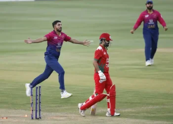 ওমানকে উড়িয়ে দিয়ে আরব আমিরাতের ইতিহাস