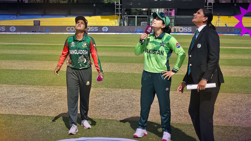 শুরুতেই পাকিস্তান শিবিরে মারুফার জোড়া আঘাত