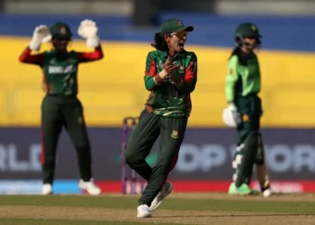 স্বর্ণা-মারুফার দুর্দান্ত বোলিংয়ে পাকিস্তানকে ১২৯ রানে থামিয়ে দিল বাংলাদেশ