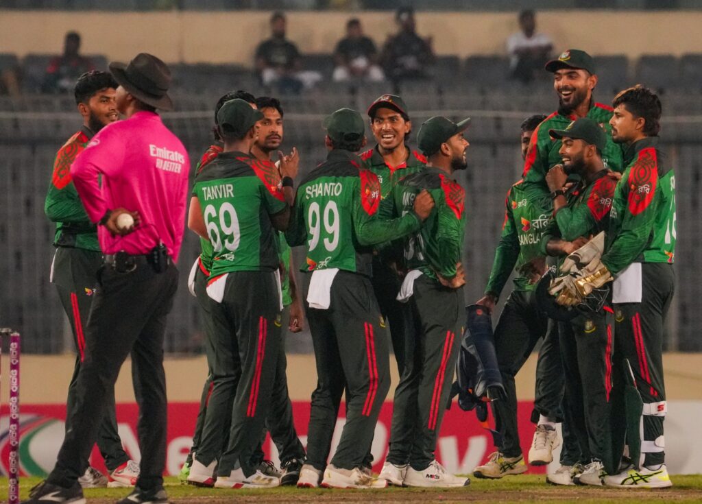 বড় জয়ে ওয়ানডে সিরিজ বাংলাদেশের