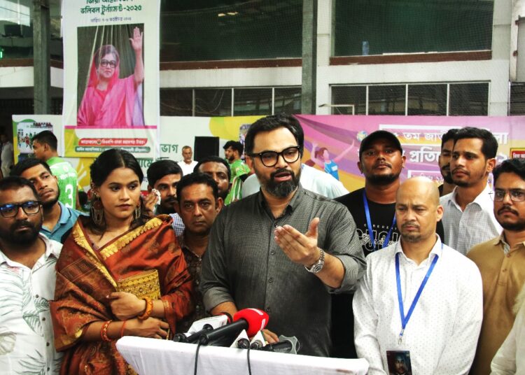 বিসিবির নির্বাচনে কাউন্সিলরদেরকে হুমকি দিয়েছেন ক্রীড়া উপদেষ্টা-আমিনুল হক