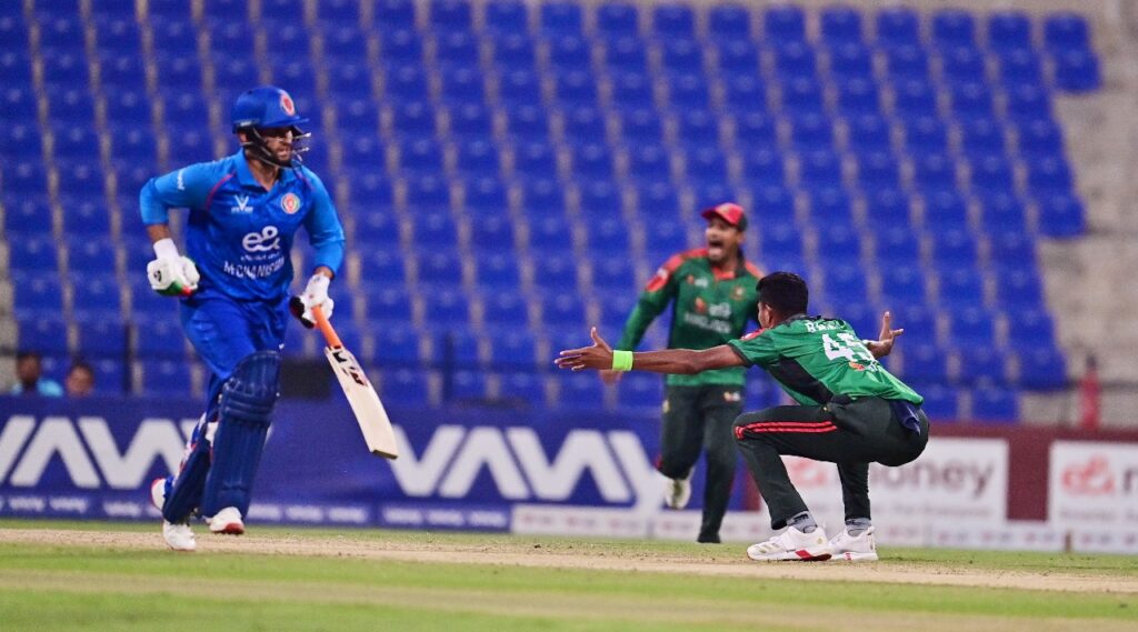 জাদরান-নবীর ব্যাটে রানের পাহাড়ে আফগানিস্তান