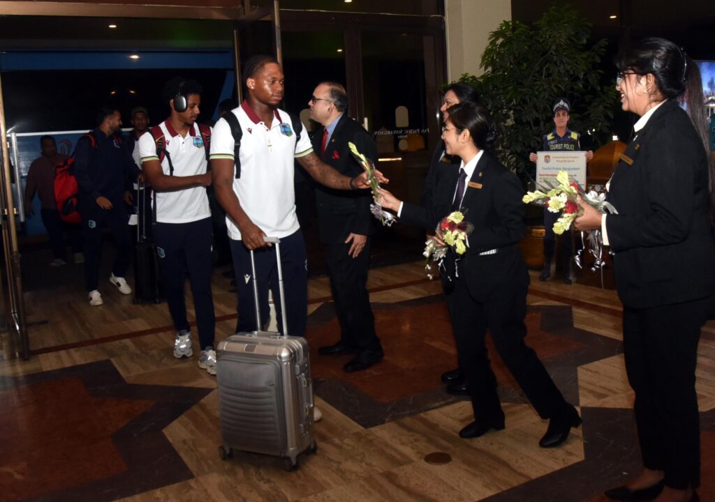 ঢাকায় ওয়েস্ট ইন্ডিজ ক্রিকেট দল