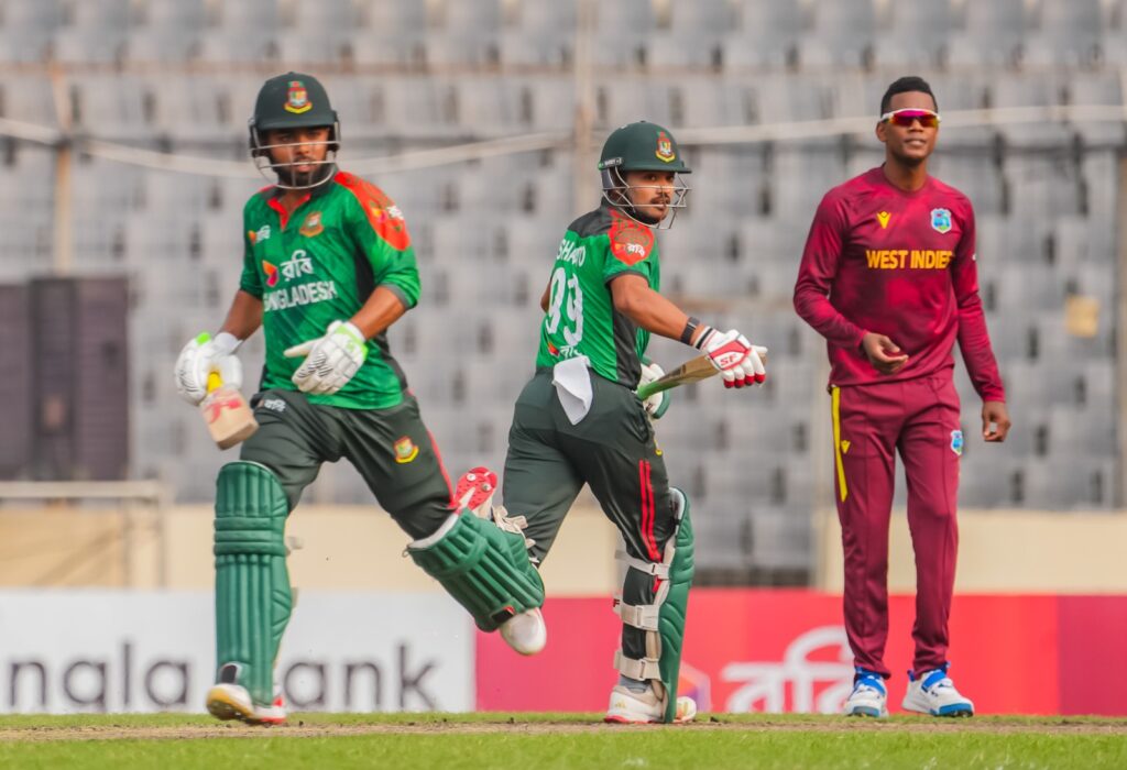 উইন্ডিজকে ২৯৭ রানের টার্গেট দিল বাংলাদেশ