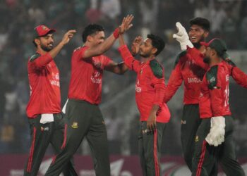 ১৬৬ রানের লক্ষ্য পেল বাংলাদেশ