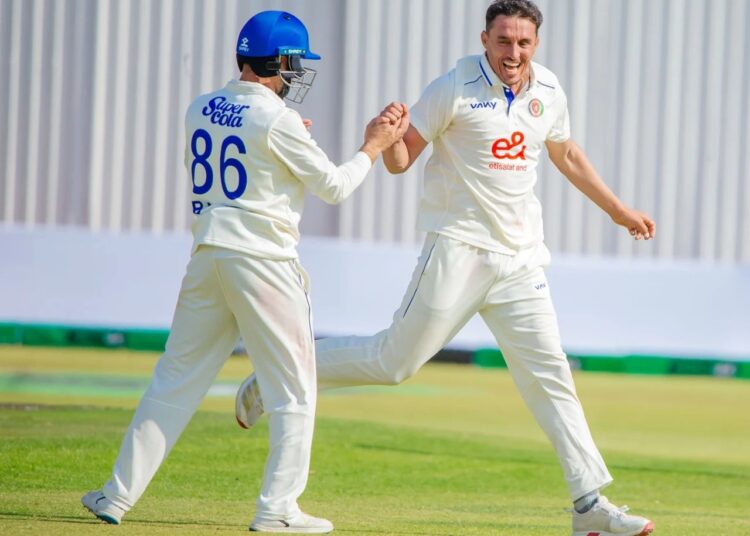 ৭ উইকেট নেওয়া জিয়াউর রহমান