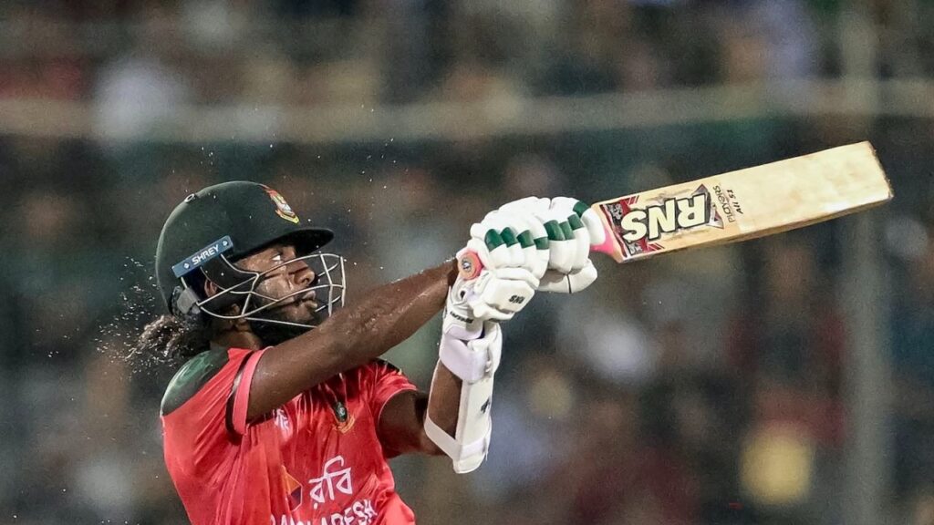 নিজের পারফরম্যান্স নিয়ে খুশি জাকের