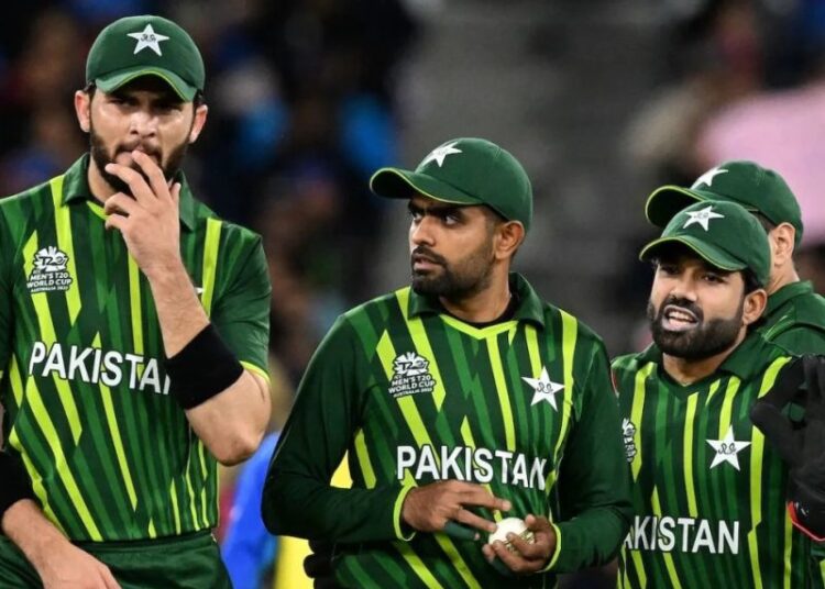 ওয়ানডেতে নতুন অধিনায়ক পাচ্ছে পাকিস্তান