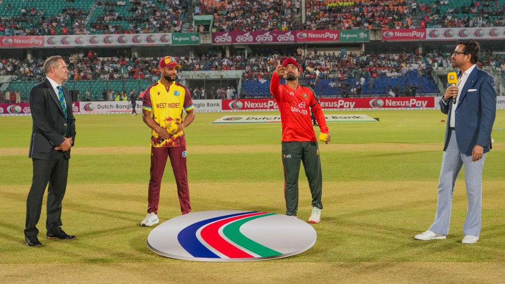 টস হেরে ফিল্ডিংয়ে বাংলাদেশ