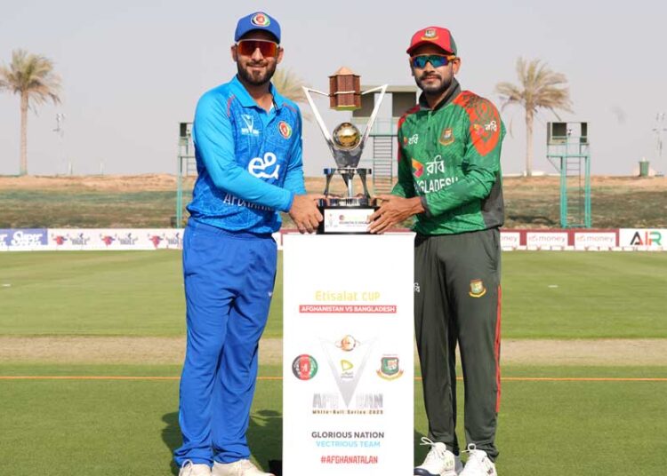 ২ পরিবর্তন নিয়ে টস হেরে ফিল্ডিংয়ে বাংলাদেশ