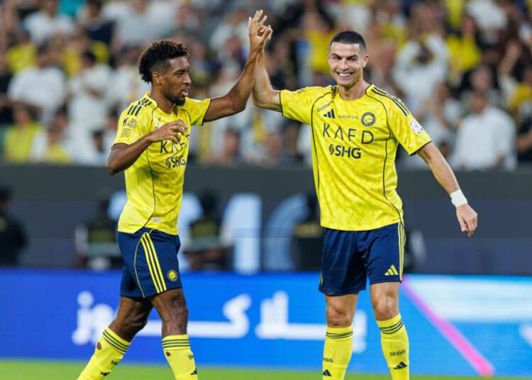 বিশ্বের প্রথম ফুটবলার হিসেবে ৯৫০ ছুঁলেন রোনালদো