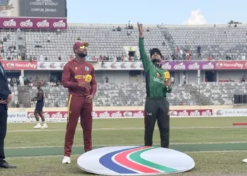 টস জিতে ব্যাটিংয়ে বাংলাদেশ