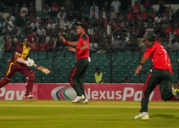 বাংলাদেশকে ১৫০ রানের টার্গেট দিল ওয়েস্ট ইন্ডিজ