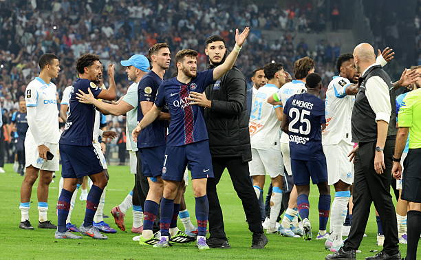 একই দিনে লিগ টেবিলের শীর্ষে পিএসজি ও মার্শেই!