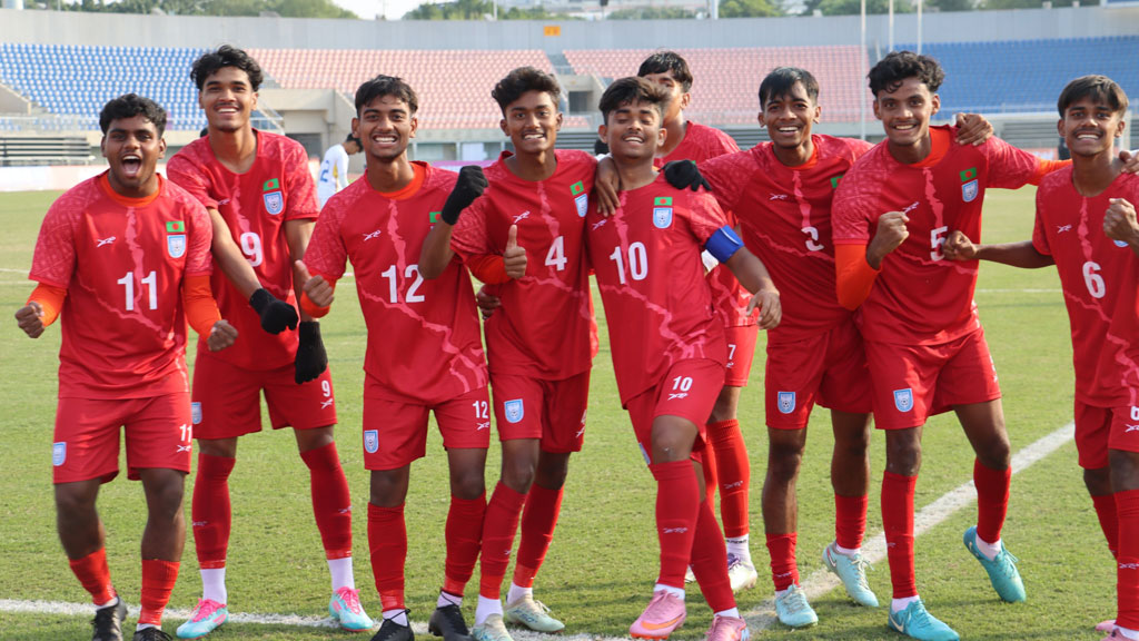 শ্রীলঙ্কাকে উড়িয়ে দিল বাংলাদেশ