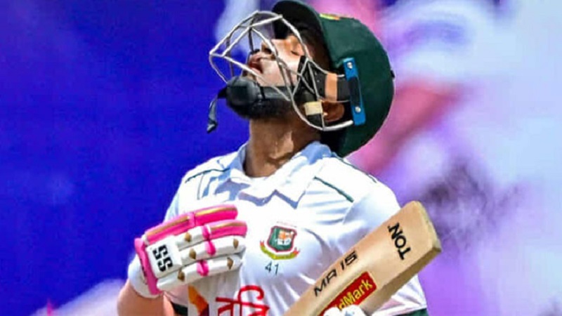 মুশফিকের ঐতিহাসিক টেস্ট