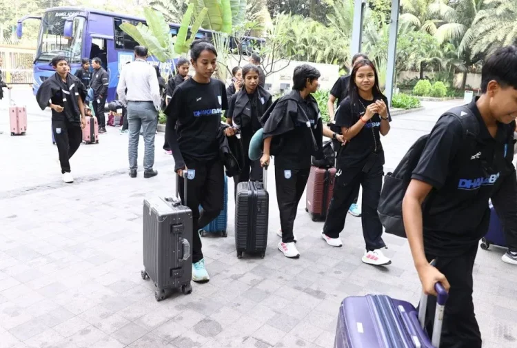 ত্রিদেশীয় সিরিজের স্কোয়াড ঘোষণা