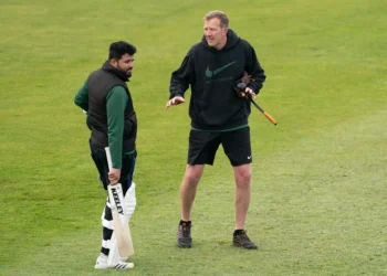 আজহার আলির হঠাৎ সিদ্ধান্ত