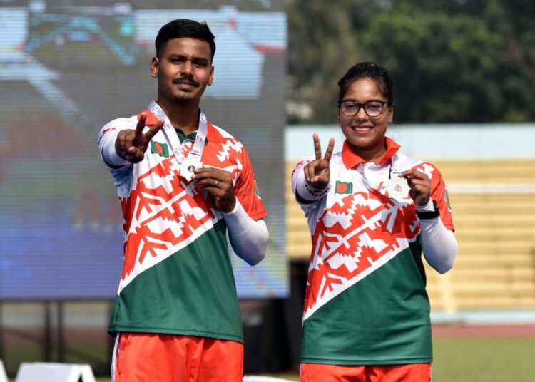 এশিয়ান আরচ্যারী : কম্পাউন্ড মিশ্র দ্বৈতে বাংলাদেশের রৌপ্য জয়